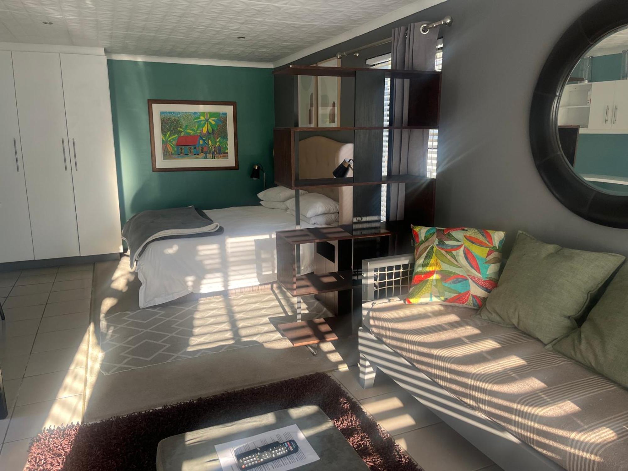 28 on Symonds Lux studio detached George Extérieur photo